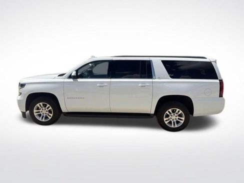 Used 2016 Chevrolet Suburban LT w/ Luxury Package RWD image 6