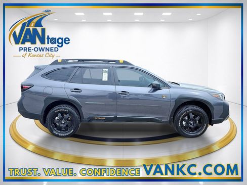 Used 2025 Subaru Outback Wilderness AWD/4WD image 5
