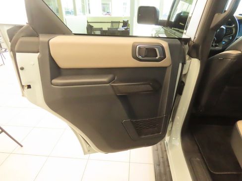 Used 2024 Ford Bronco Wildtrak AWD/4WD image 14