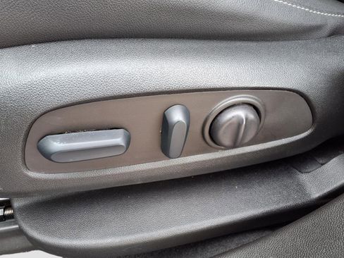 Used 2023 Chevrolet Blazer LT image 34