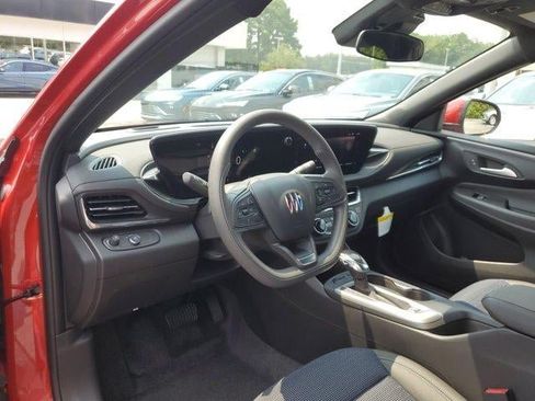 New 2026 Buick Envista Preferred FWD image 18