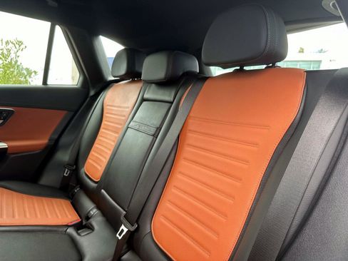 Used 2025 Mercedes-Benz GLC 43 AMG 4MATIC image 14