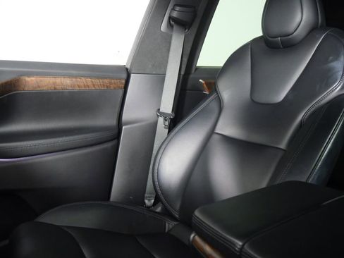 Used 2021 Tesla Model X Long Range image 23