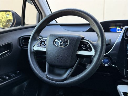 Used 2016 Toyota Prius Two FWD image 36