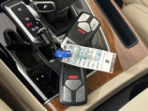 Used 2023 Audi Q5 e Premium Plus w/ Premium Plus Package image 24