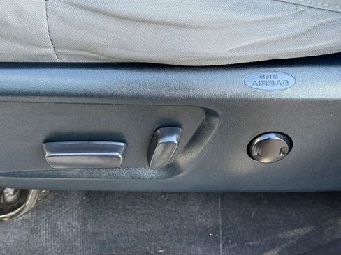 Used 2016 Toyota Tundra SR5 w/ SR5 Upgrade Package image 14