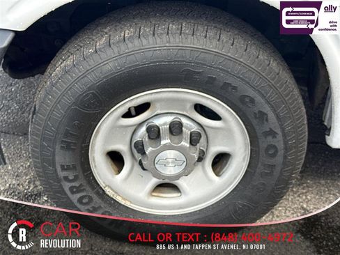 Used 2017 Chevrolet Express 3500 LT w/ LT Preferred Equipment Group RWD image 40