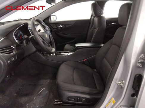Used 2020 Chevrolet Malibu LT FWD image 24