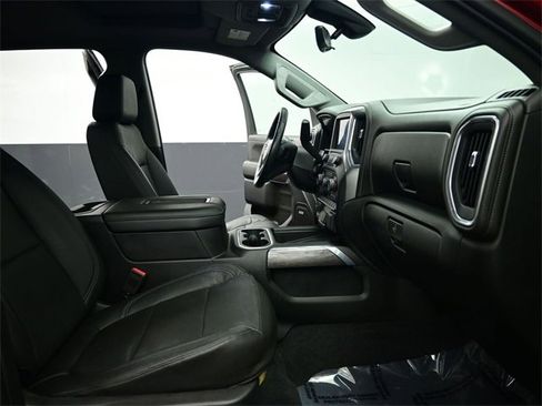 Used 2019 Chevrolet Silverado 1500 LTZ w/ LTZ Premium Package image 32