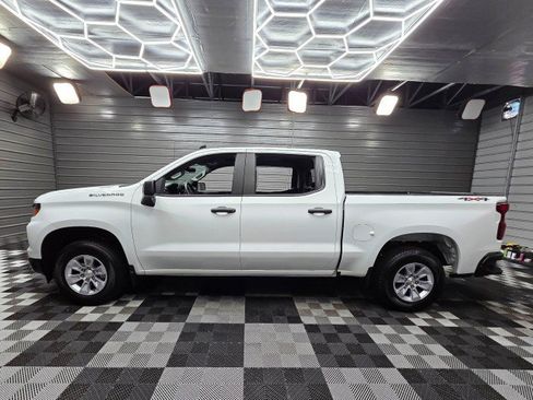 Used 2025 Chevrolet Silverado 1500 W/T AWD/4WD image 9