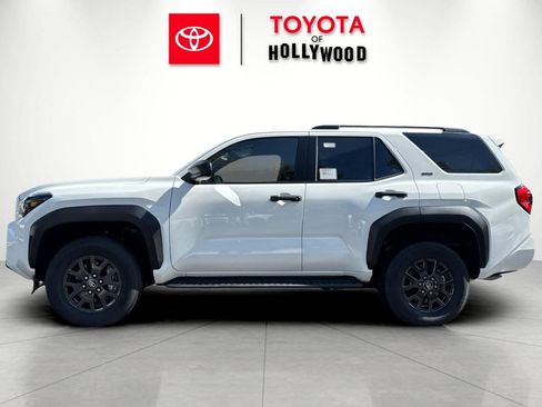 New 2026 Toyota 4Runner SR5 AWD/4WD image 9