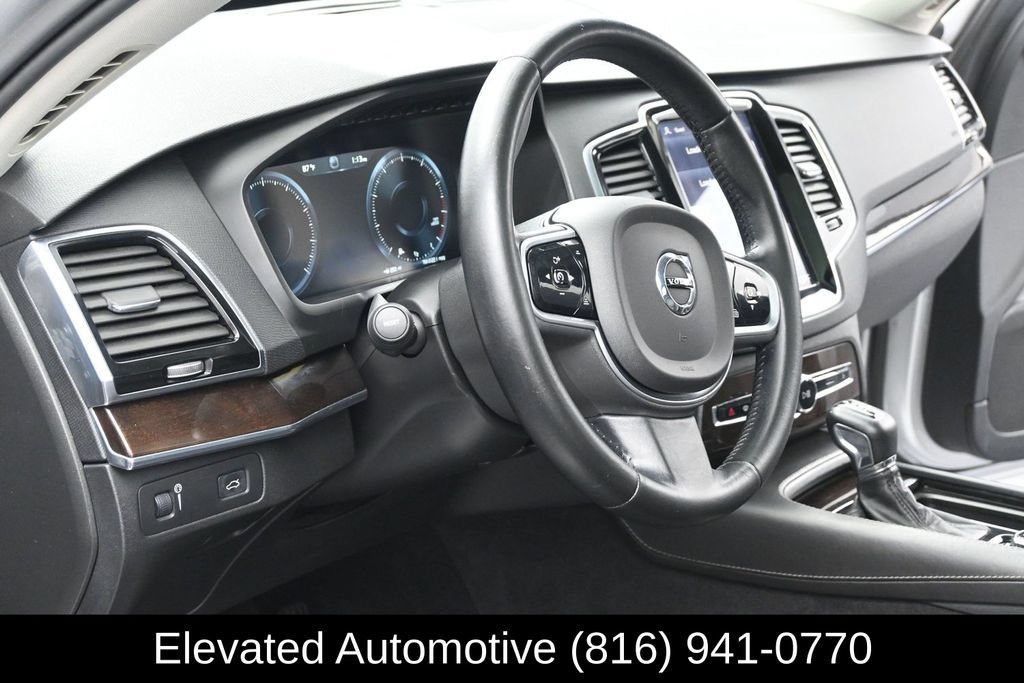 Used 2017 Volvo XC90 T6 Momentum w/ Vision Package AWD/4WD image 19