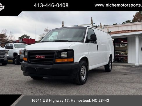 Used 2017 GMC Savana 2500 image 1