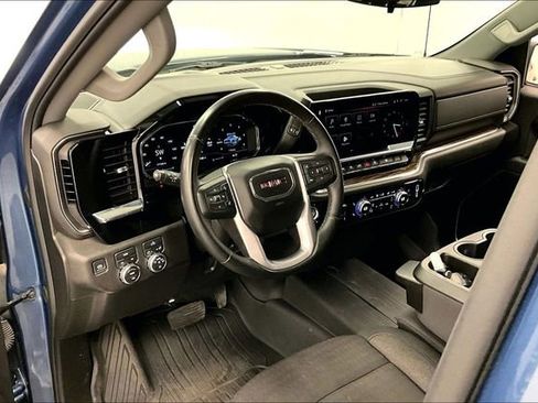 Used 2024 GMC Sierra 1500 Elevation w/ LPO, Elevation Black Package AWD/4WD image 16