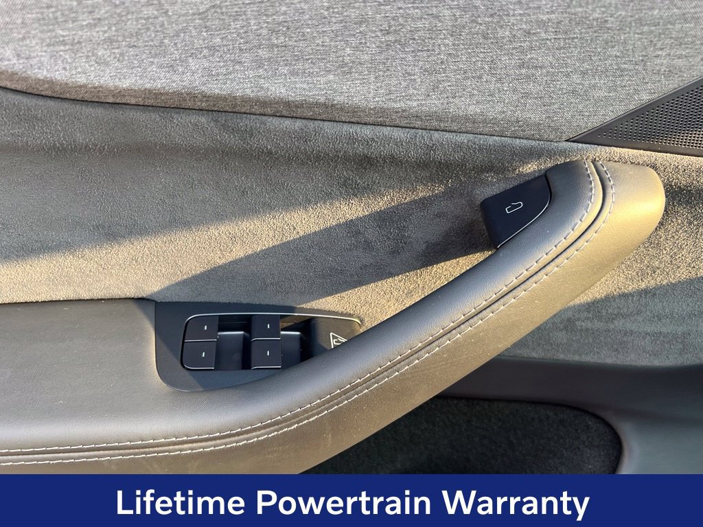 Used 2026 Tesla Model Y Long Range AWD/4WD image 11