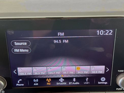 Used 2024 Nissan Pathfinder SV image 21