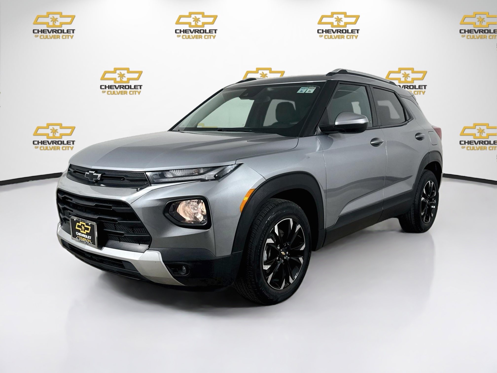 Used 2023 Chevrolet TrailBlazer LT FWD image 3