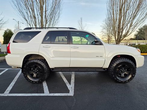 Used 2007 Toyota 4Runner SR5 image 4