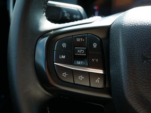 Used 2024 Ford Ranger XLT AWD/4WD image 30