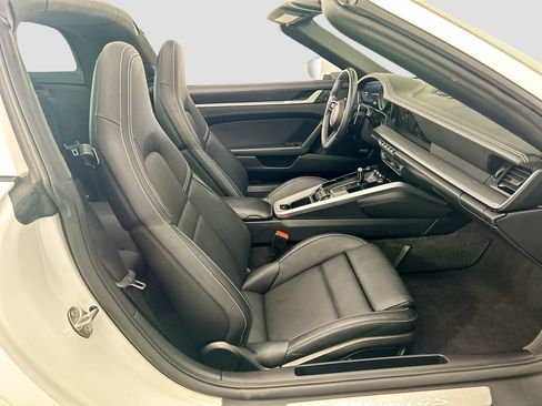 Certified 2022 Porsche 911 Targa 4S AWD/4WD image 20