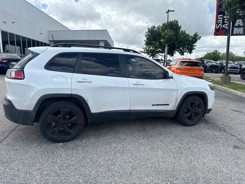 Used 2020 Jeep Cherokee Latitude Plus FWD image 17