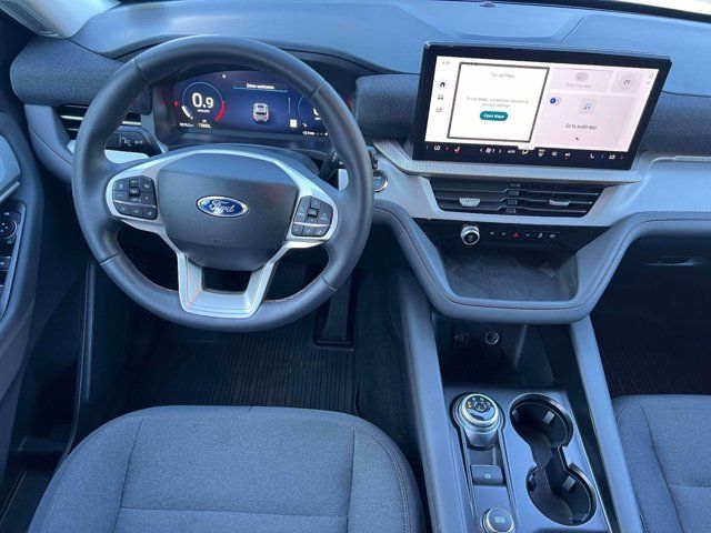 Used 2026 Ford Explorer Active AWD/4WD image 17