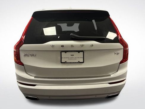 Used 2020 Volvo XC90 T5 Momentum w/ Protection Package Premier FWD image 4