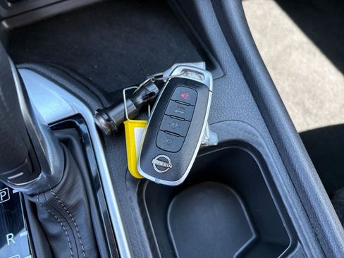 Used 2025 Nissan Sentra SV image 21