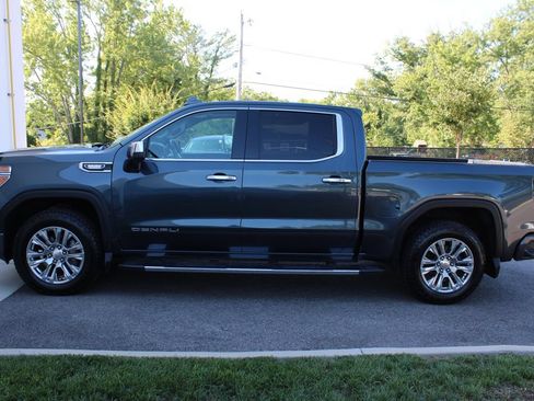 Used 2021 GMC Sierra 1500 Denali w/ Driver Alert Package II AWD/4WD image 11