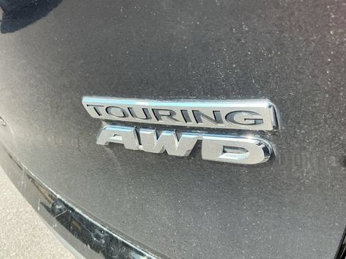 Used 2017 Honda Pilot Touring image 31
