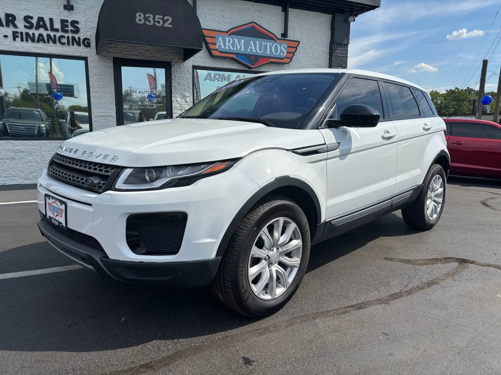 Used 2019 Land Rover Range Rover Evoque SE Premium AWD/4WD image 3