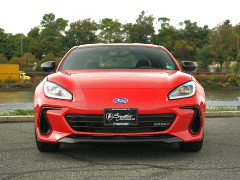 Used 2025 Subaru BRZ tS image 9