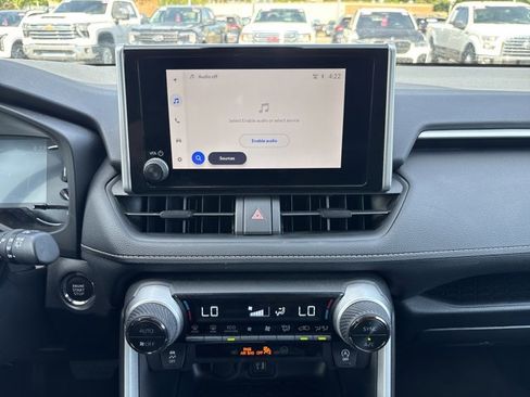 Used 2025 Toyota RAV4 XLE FWD image 12