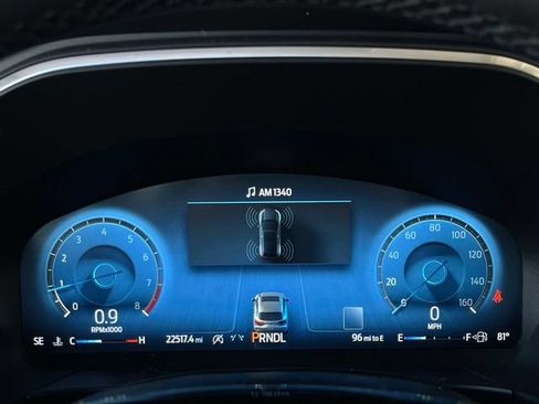 Certified 2025 Ford Escape Platinum AWD/4WD image 12