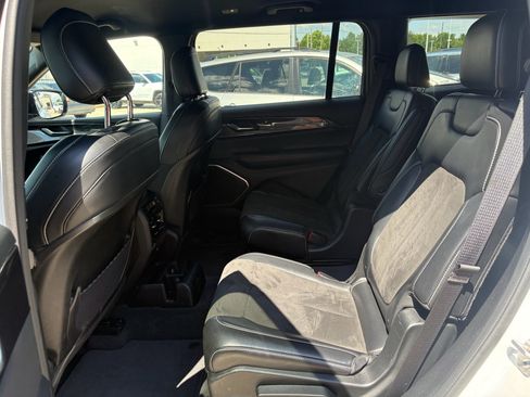 Used 2021 Jeep Grand Cherokee L Laredo AWD/4WD image 26