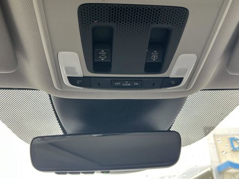 Certified 2023 Honda Pilot Elite image 19