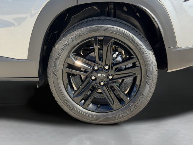 New 2026 Chevrolet Trax LS FWD image 15