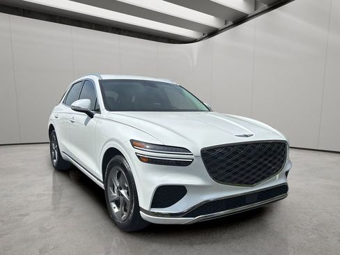 Certified 2026 Genesis GV70 2.5T AWD/4WD image 7