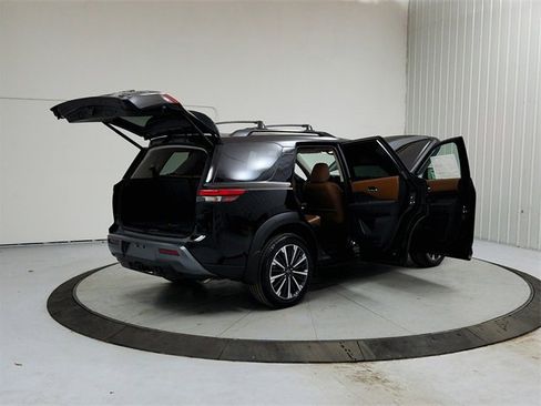 New 2026 Nissan Pathfinder Platinum image 15