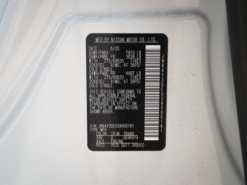Used 2025 Nissan Armada PRO-4X AWD/4WD image 37