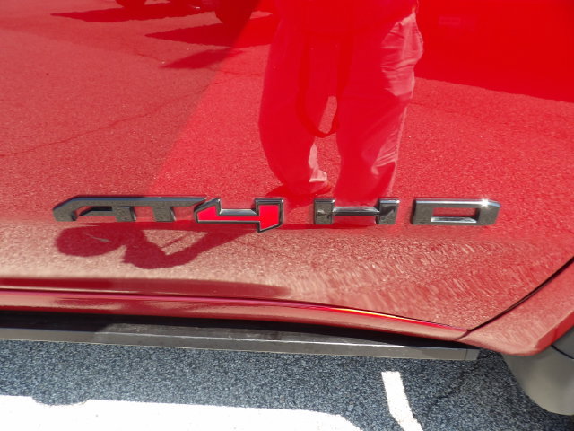 Used 2025 GMC Sierra 3500 AT4 w/ AT4 Premium Plus Package AWD/4WD image 11