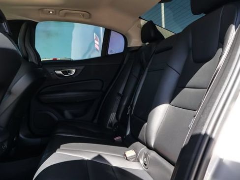 Used 2024 Volvo S60 B5 Core FWD image 8