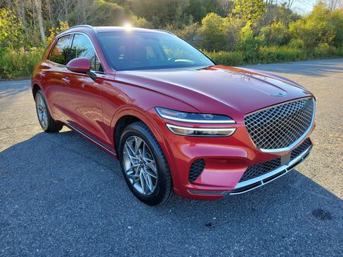 Used 2025 Genesis GV70 2.5T image 3
