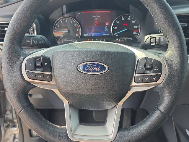 Used 2024 Ford Explorer XLT w/ Equipment Group 202A RWD image 21