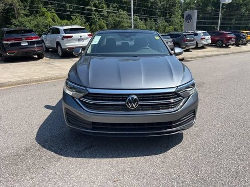 Used 2024 Volkswagen Jetta SE FWD image 35