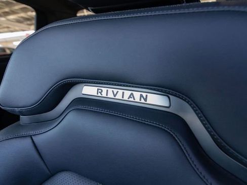 Used 2022 Rivian R1T Adventure image 24