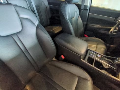 Used 2023 Kia Sorento S FWD image 20