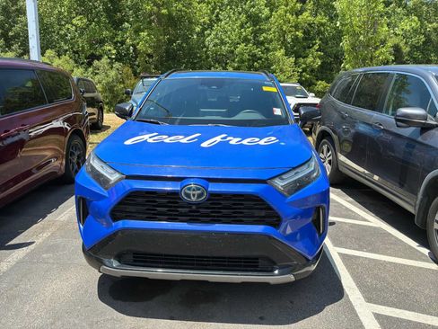 Used 2022 Toyota RAV4 XSE AWD/4WD image 38