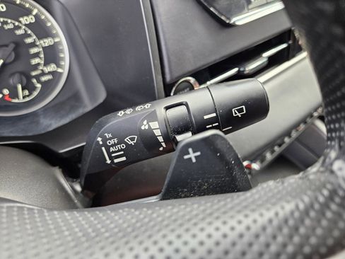 Used 2024 Mitsubishi Outlander SE image 15