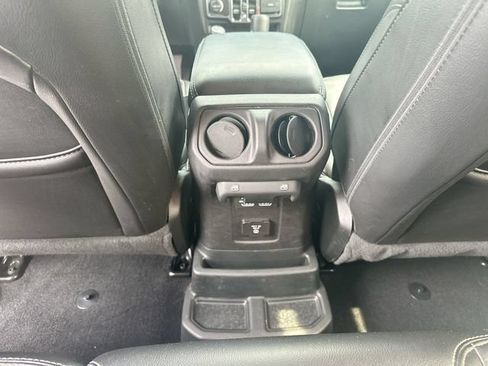 Used 2021 Jeep Wrangler Unlimited Sahara w/ Cold Weather Group AWD/4WD image 23